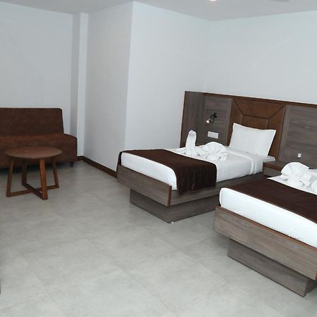 Hotel K79 Jamshedpur Zewnętrze zdjęcie