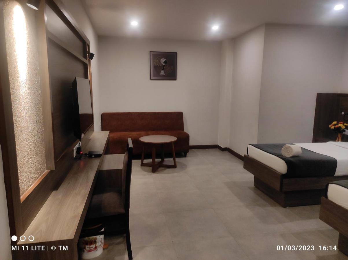 Hotel K79 Jamshedpur Zewnętrze zdjęcie